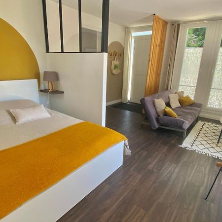 Agreable Petit Gite Avec Piscine Et Jardinet Salies-de-Béarn エクステリア 写真
